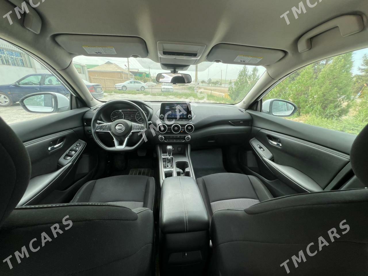 Nissan Sentra 2022 - 200 000 TMT - Мары - img 2
