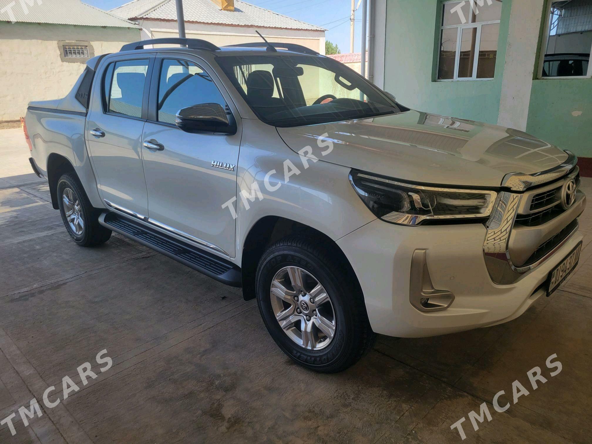 Toyota Hilux 2023 - 612 000 TMT - Sarahs - img 7