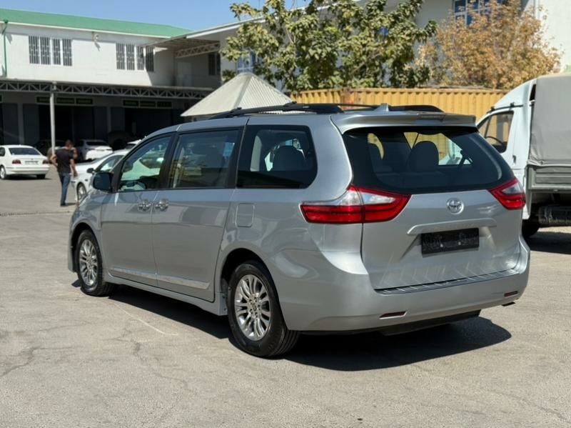 Toyota Sienna 2020 - 490 000 TMT - Мары - img 4