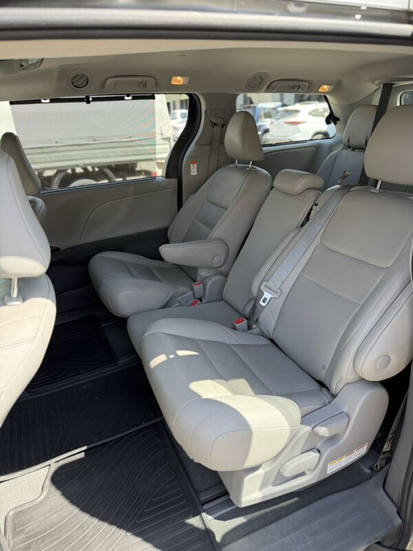 Toyota Sienna 2020 - 490 000 TMT - Мары - img 3