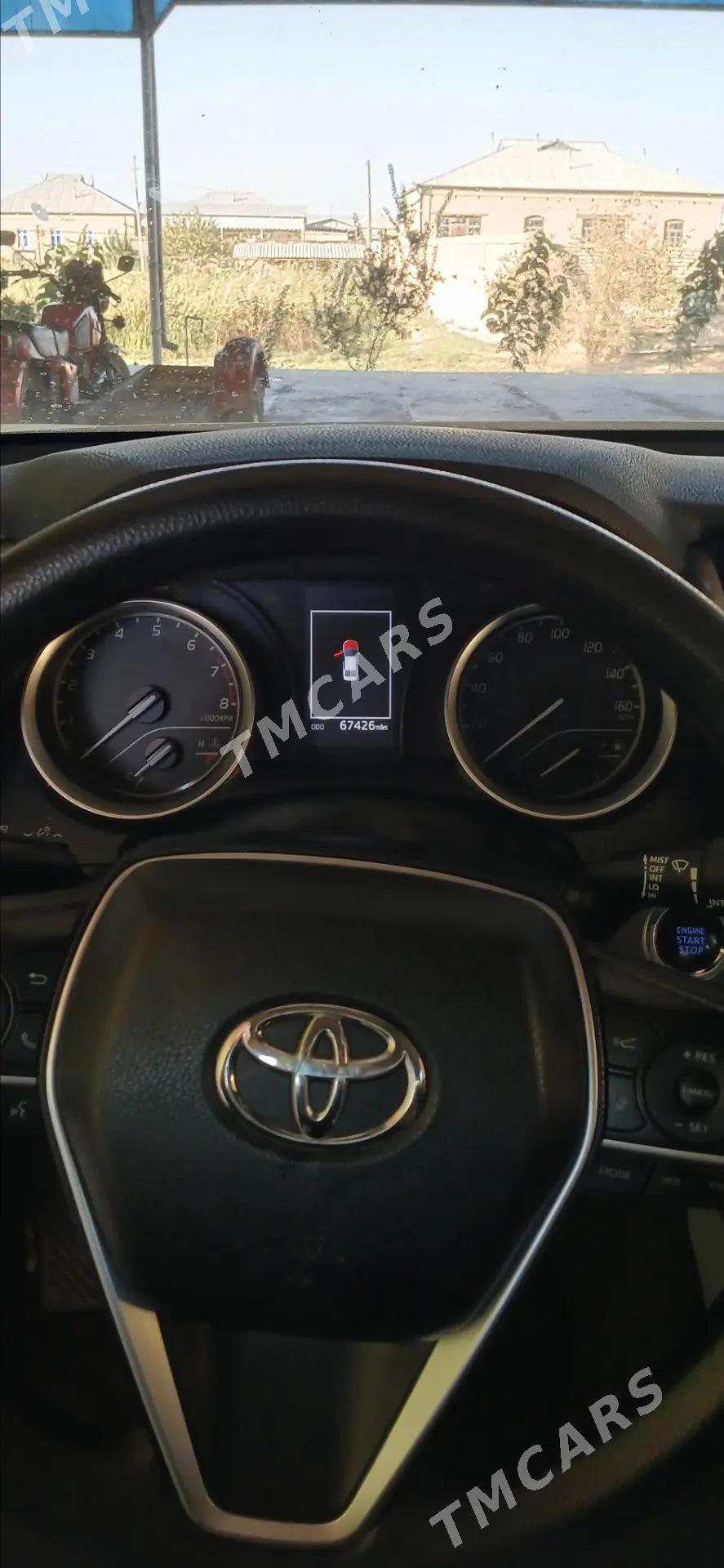 Toyota Camry 2021 - 320 000 TMT - Мургап - img 5