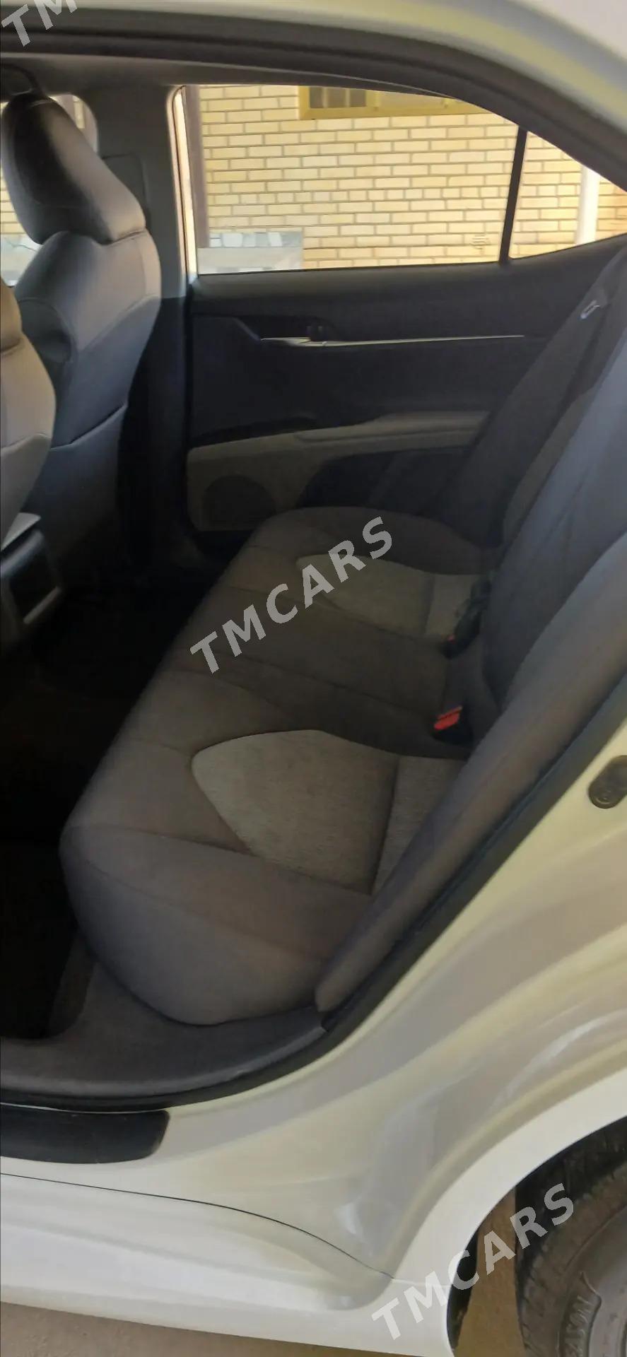Toyota Camry 2021 - 320 000 TMT - Мургап - img 7