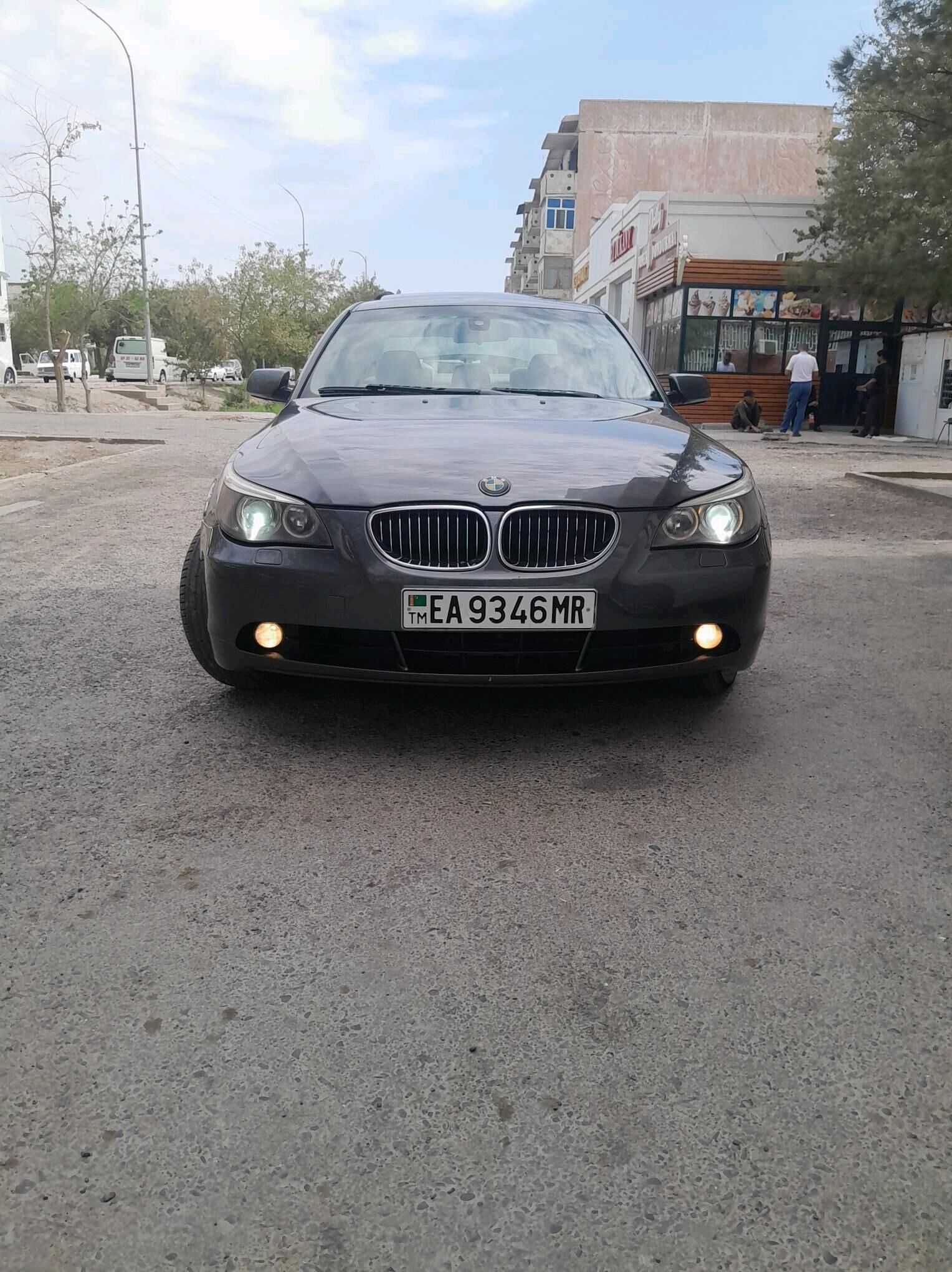 BMW E60 2003 - 135 000 TMT - Mary - img 5