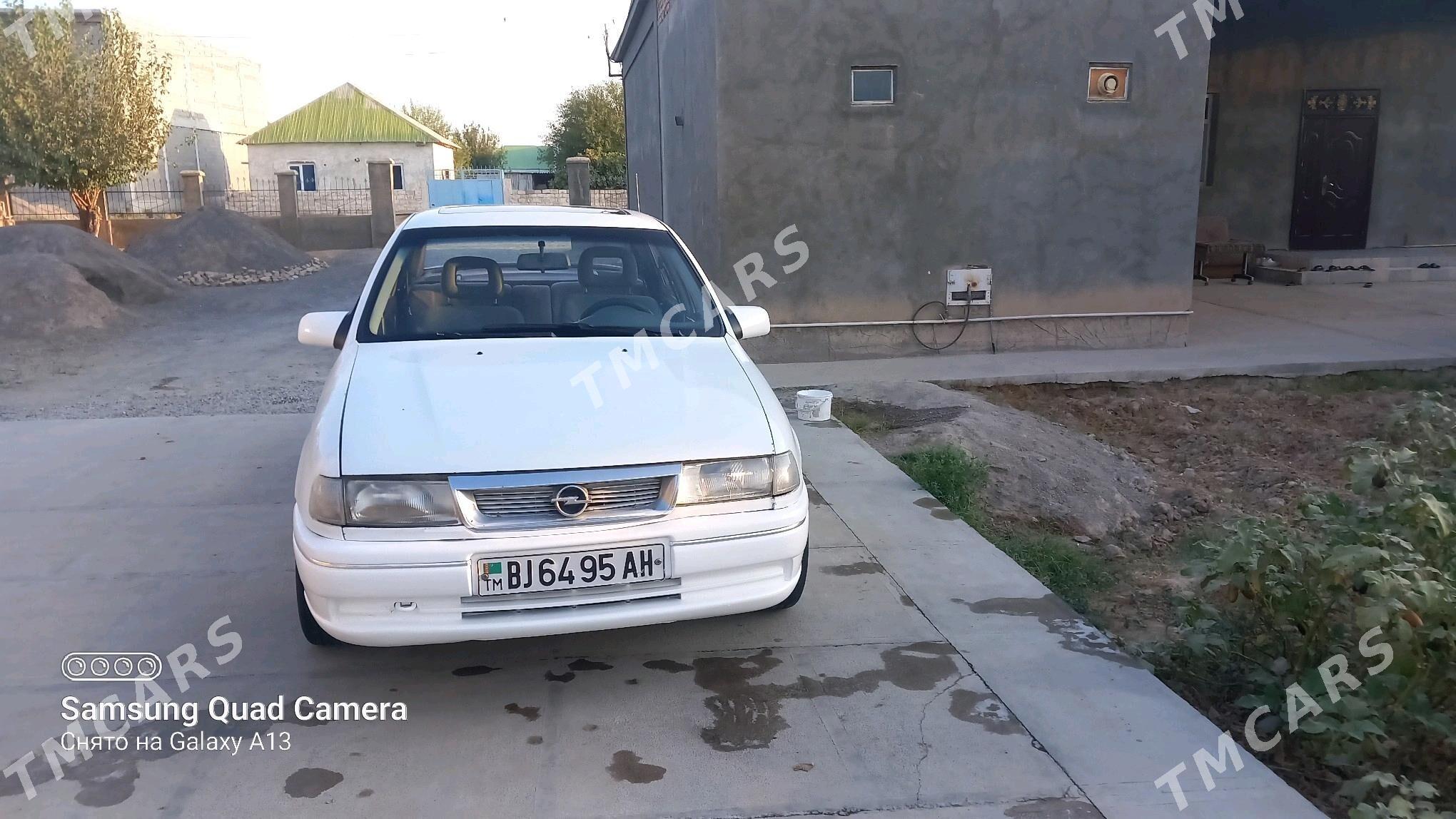 Opel Vectra 1993 - 40 000 TMT - Анев - img 5