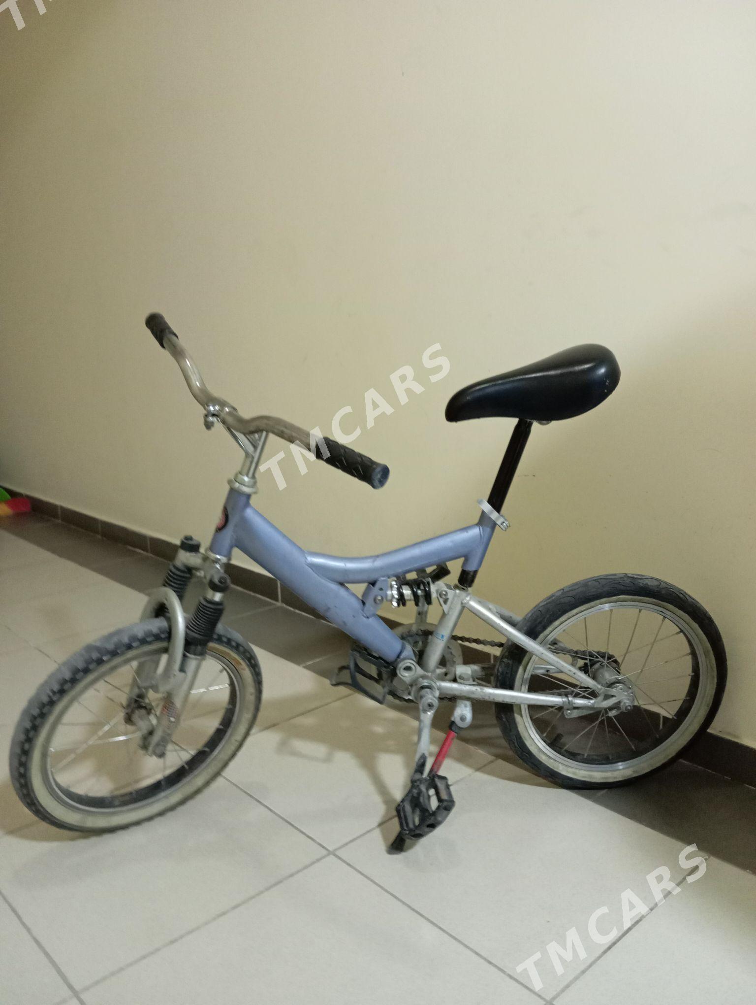 Welosiped Bike - Moskowskiý köç. (10 ýyl abadançylyk şaýoly) - img 2
