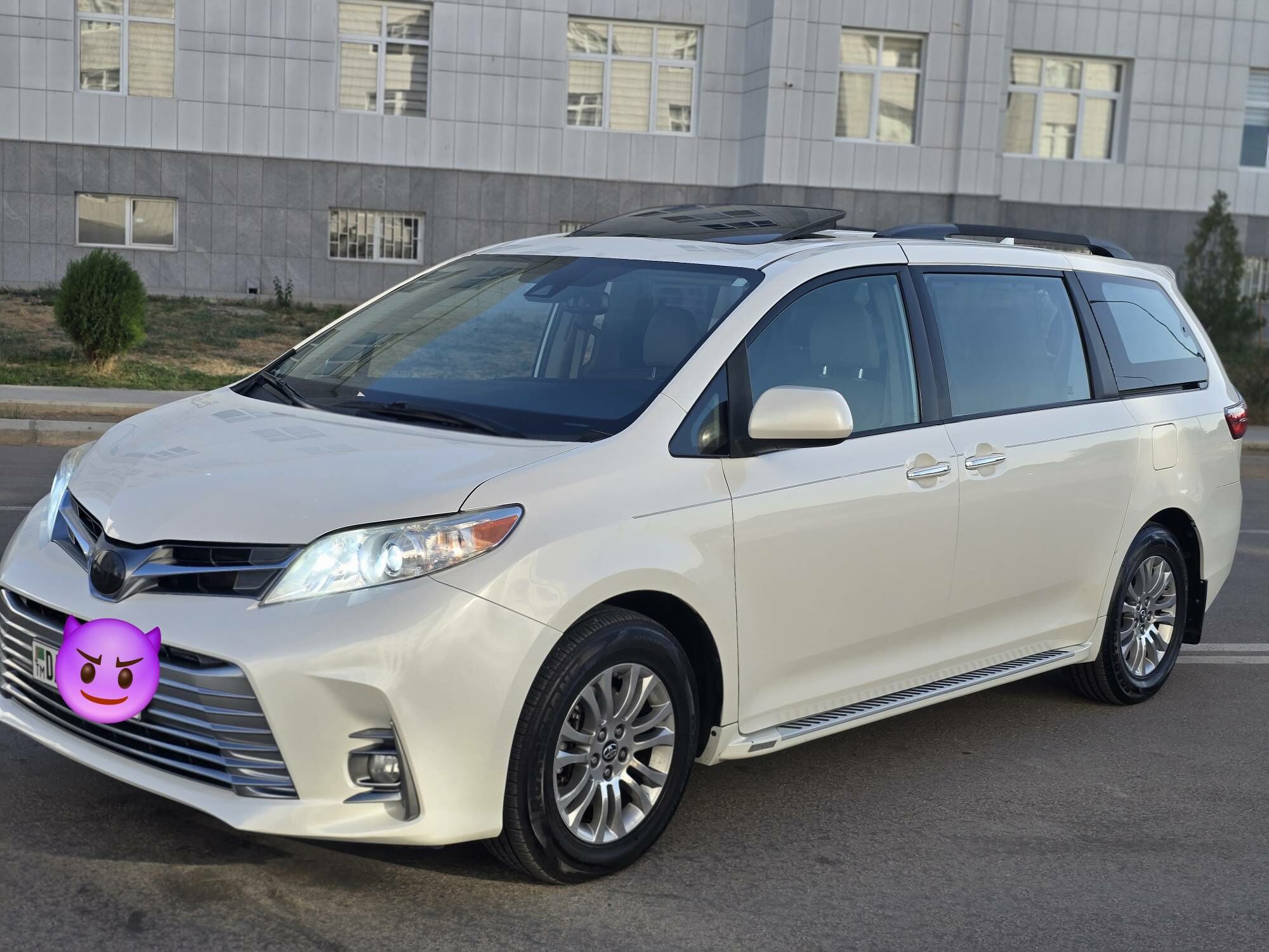 Toyota Sienna 2020 - 559 000 TMT - Ашхабад - img 2