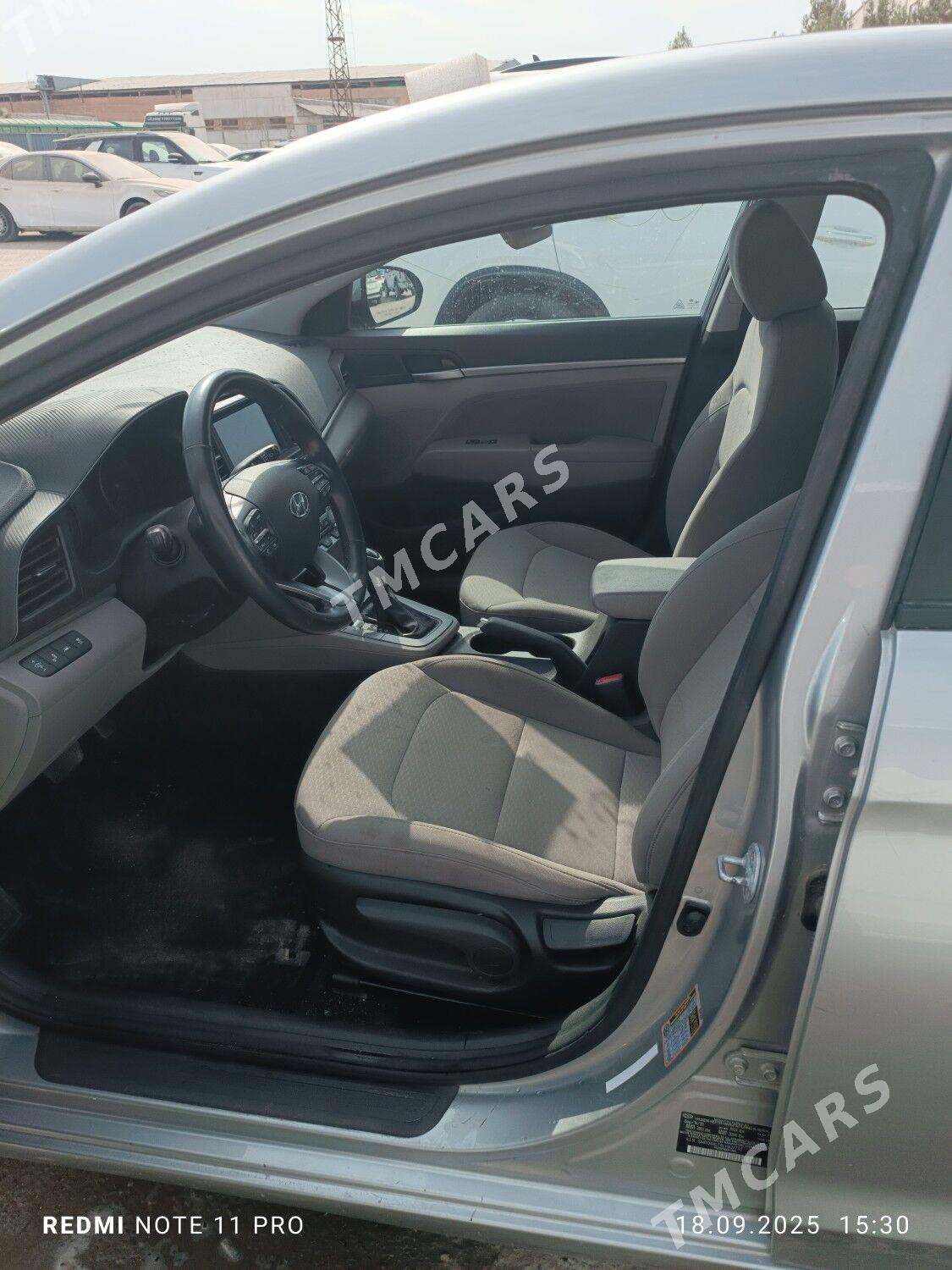 Hyundai Elantra 2020 - 210 000 TMT - Мары - img 8