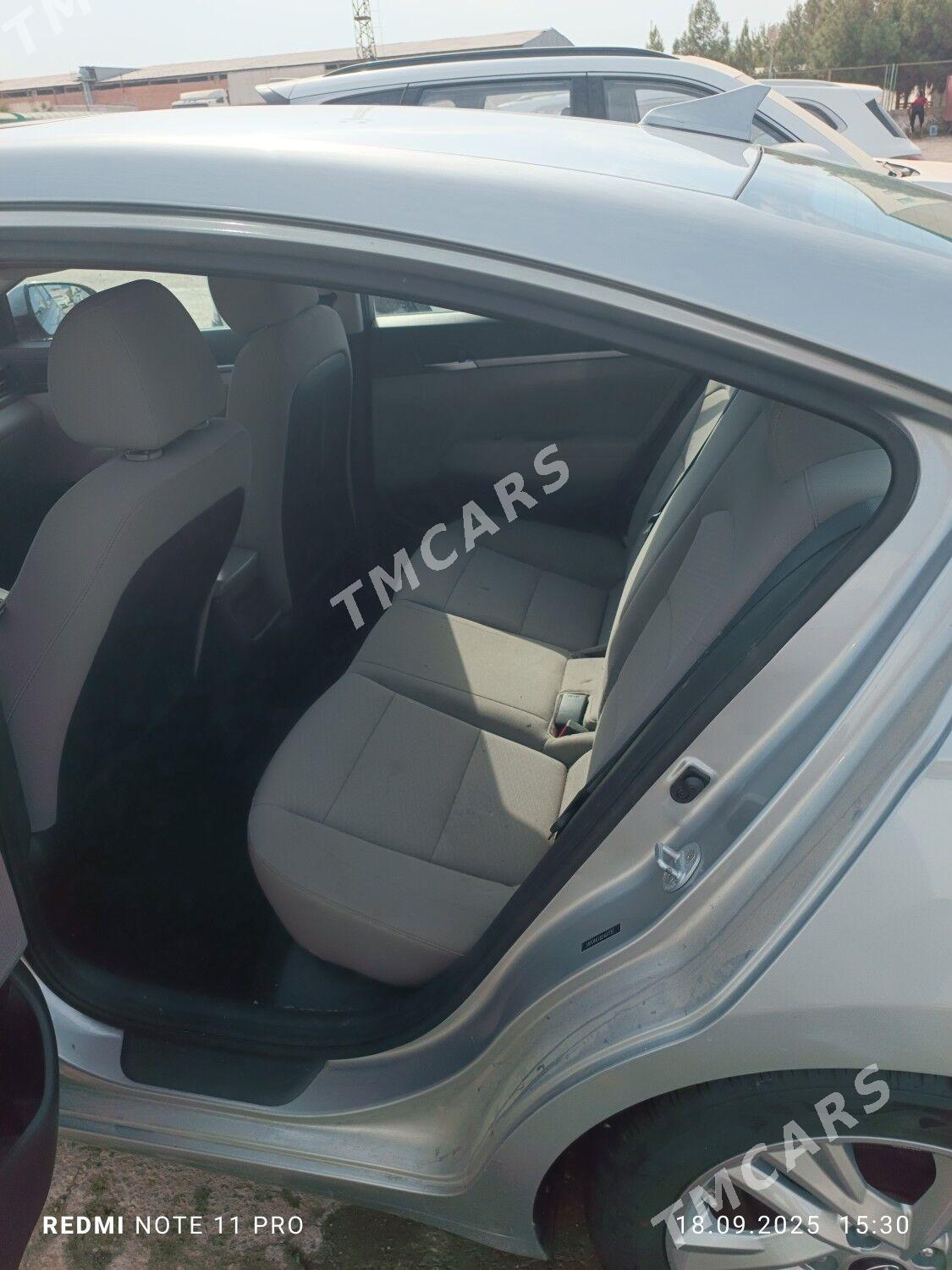 Hyundai Elantra 2020 - 210 000 TMT - Мары - img 9