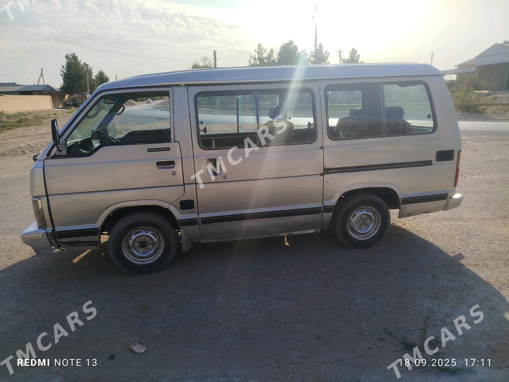 Toyota Hiace 1989 - 35 000 TMT - Сакарчага - img 2