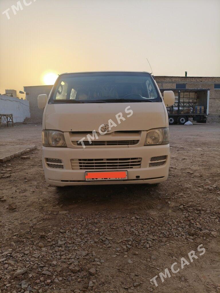 Toyota Hiace 2005 - 190 000 TMT - Дашогуз - img 1