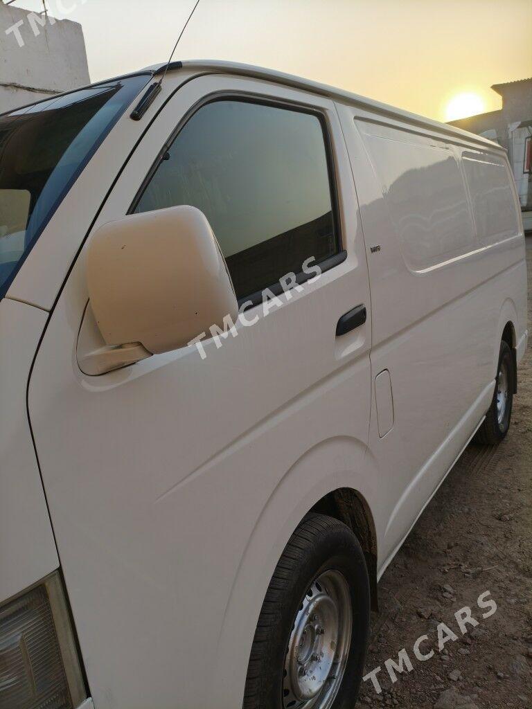 Toyota Hiace 2005 - 190 000 TMT - Дашогуз - img 2