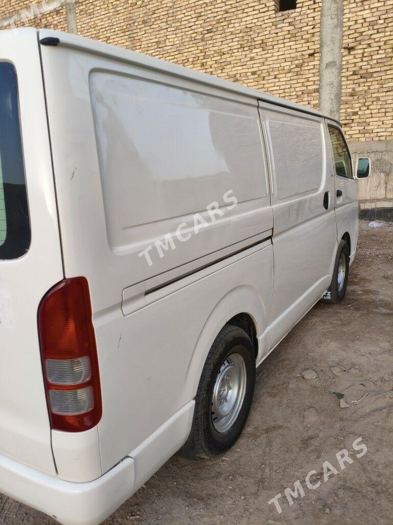 Toyota Hiace 2005 - 190 000 TMT - Дашогуз - img 5