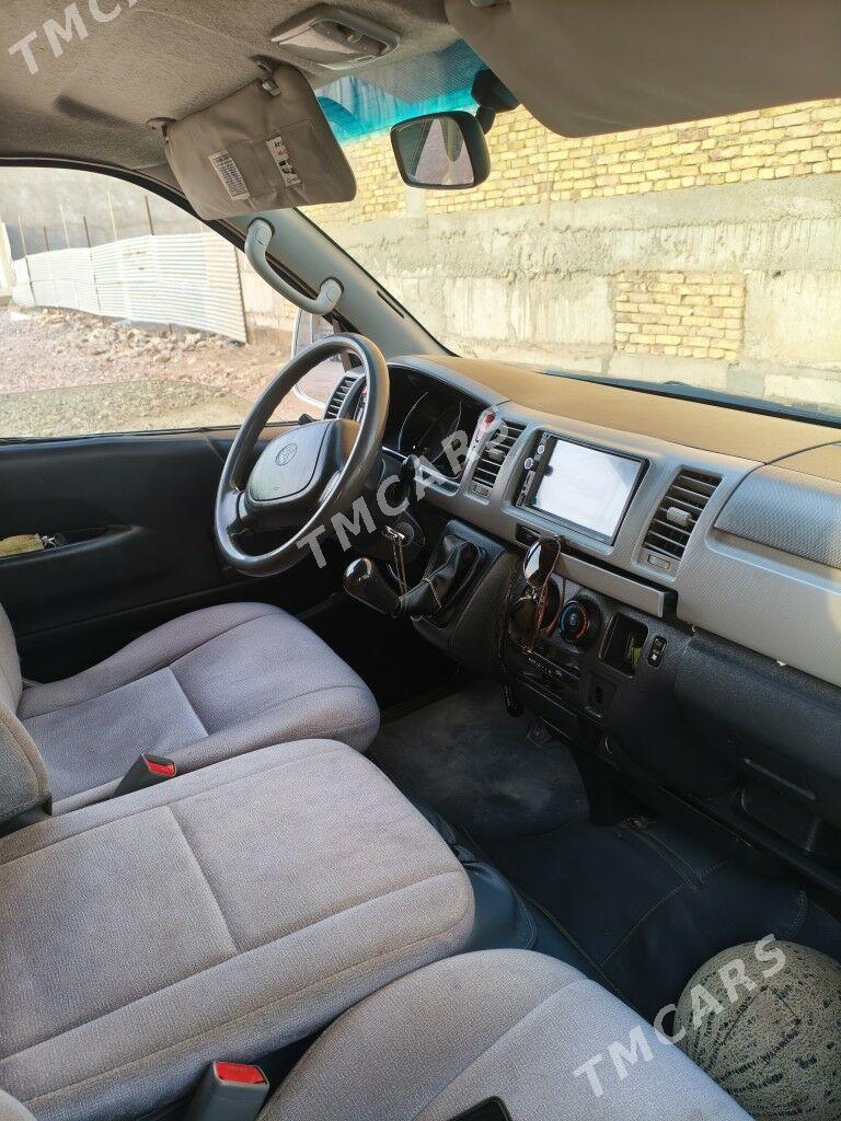 Toyota Hiace 2005 - 190 000 TMT - Дашогуз - img 6