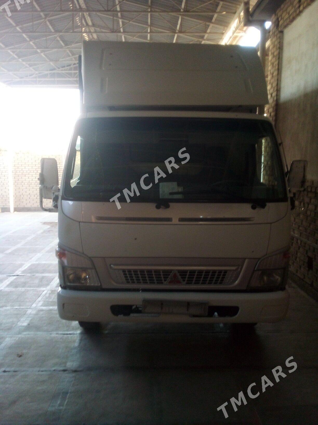 Mitsubishi Canter 2006 - 290 000 TMT - Mary - img 2