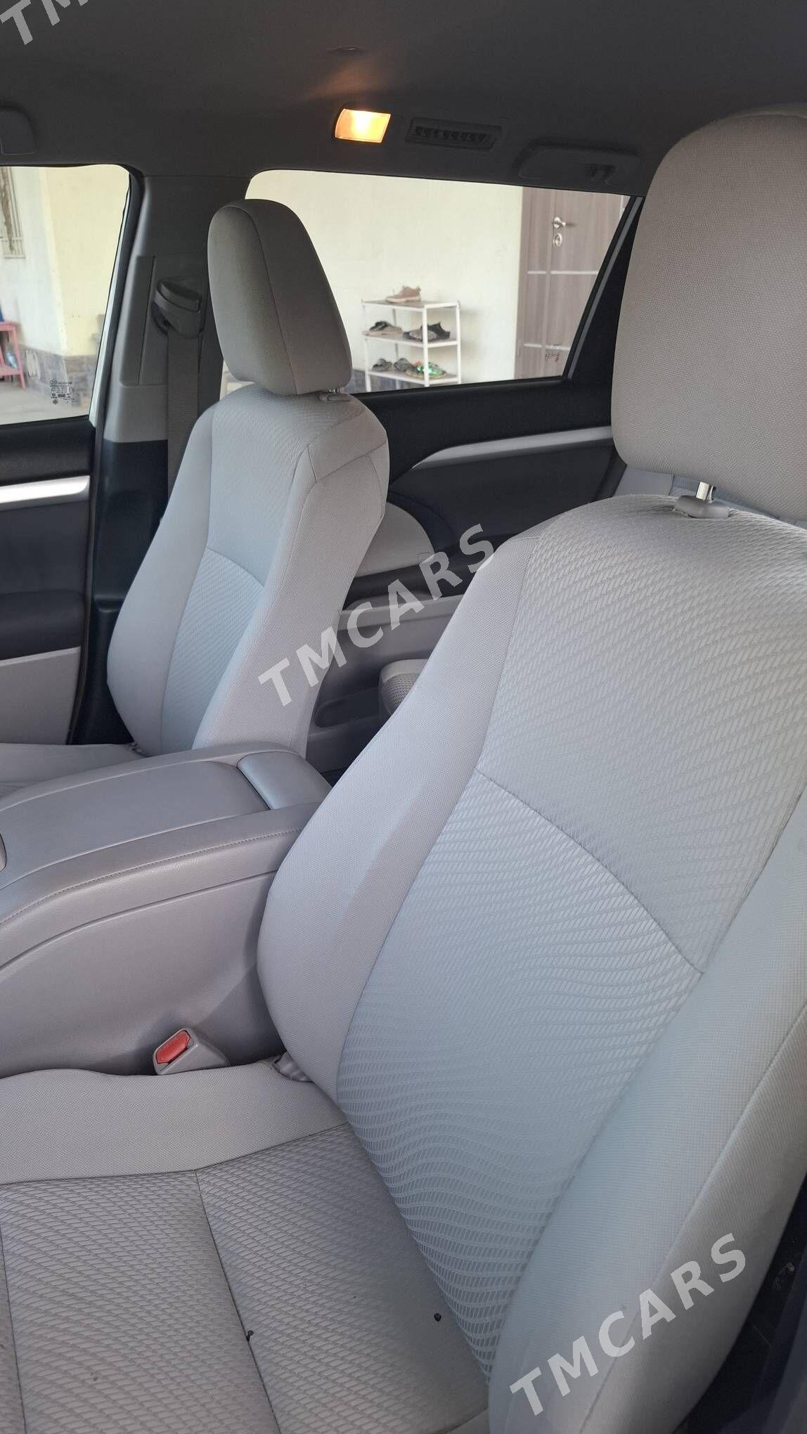 Toyota Highlander 2016 - 315 000 TMT - Aşgabat - img 4