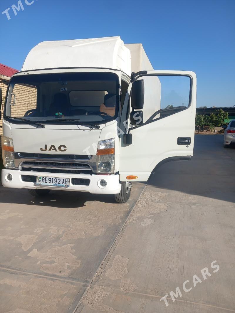 Mitsubishi Canter 2016 - 260 000 TMT - Багир - img 1