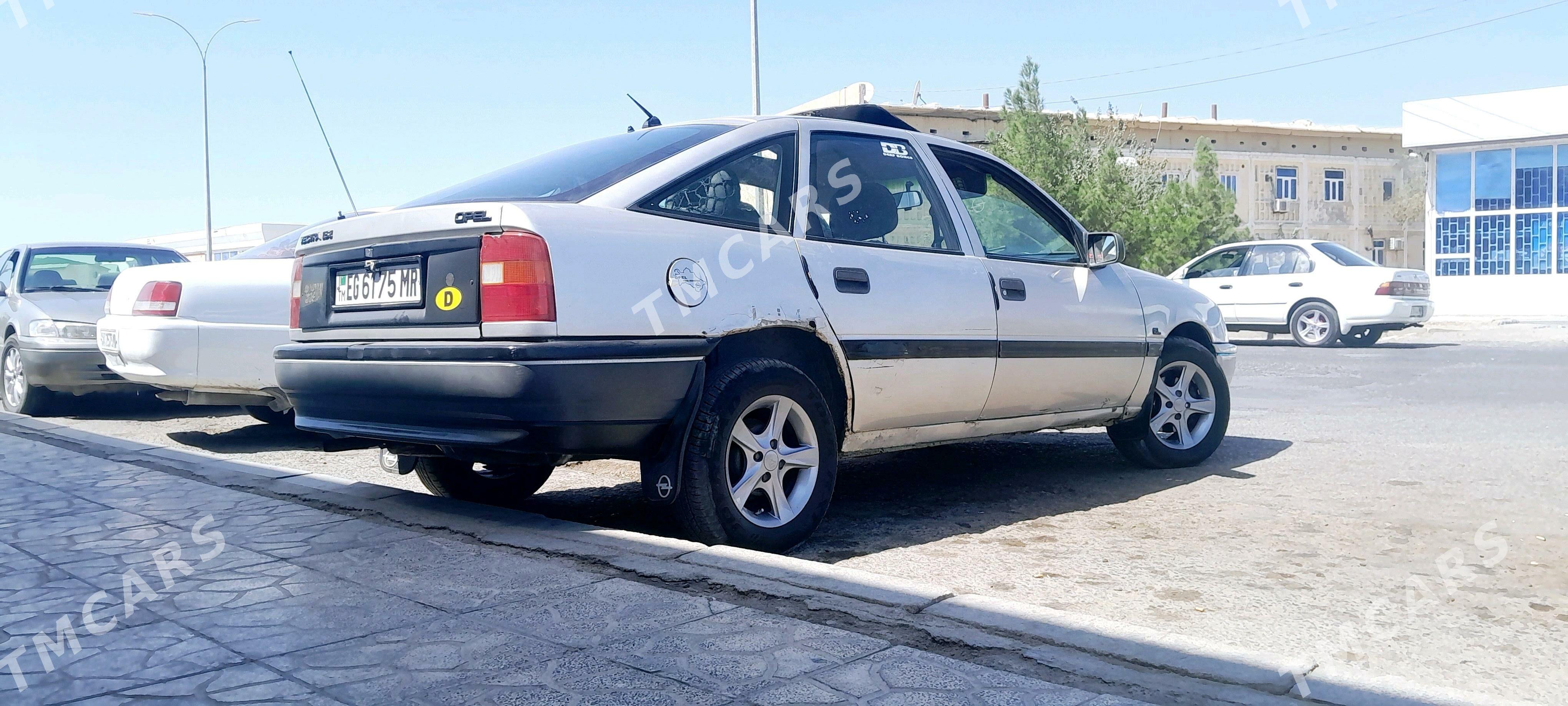 Opel Vectra 1992 - 25 000 TMT - Байрамали - img 4