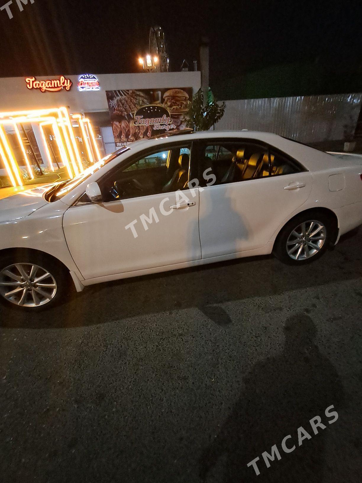 Toyota Camry 2010 - 185 000 TMT - Мары - img 3