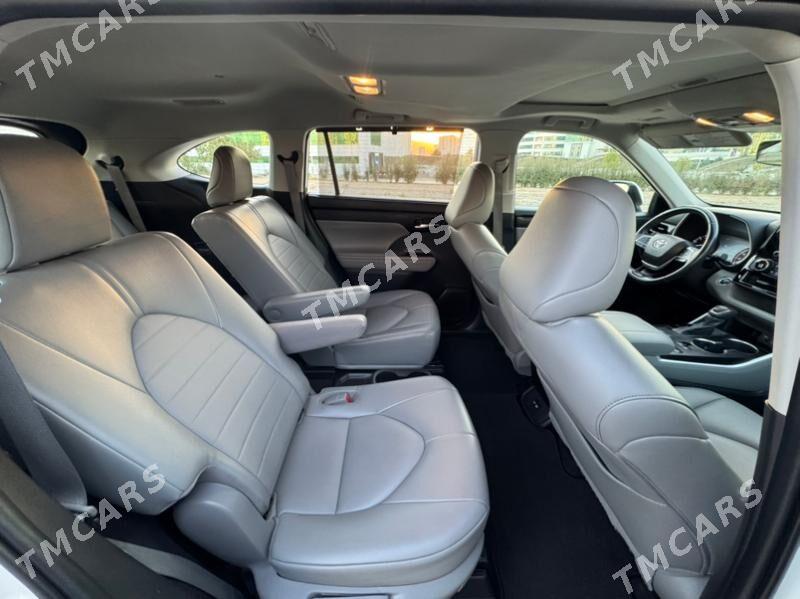 Toyota Highlander 2022 - 625 000 TMT - Aşgabat - img 10