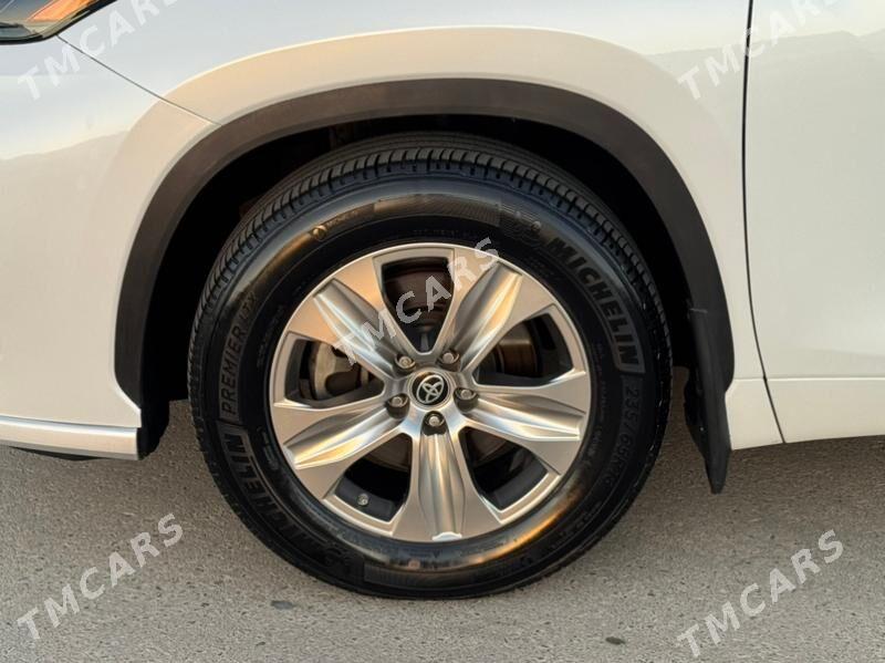 Toyota Highlander 2022 - 625 000 TMT - Aşgabat - img 9