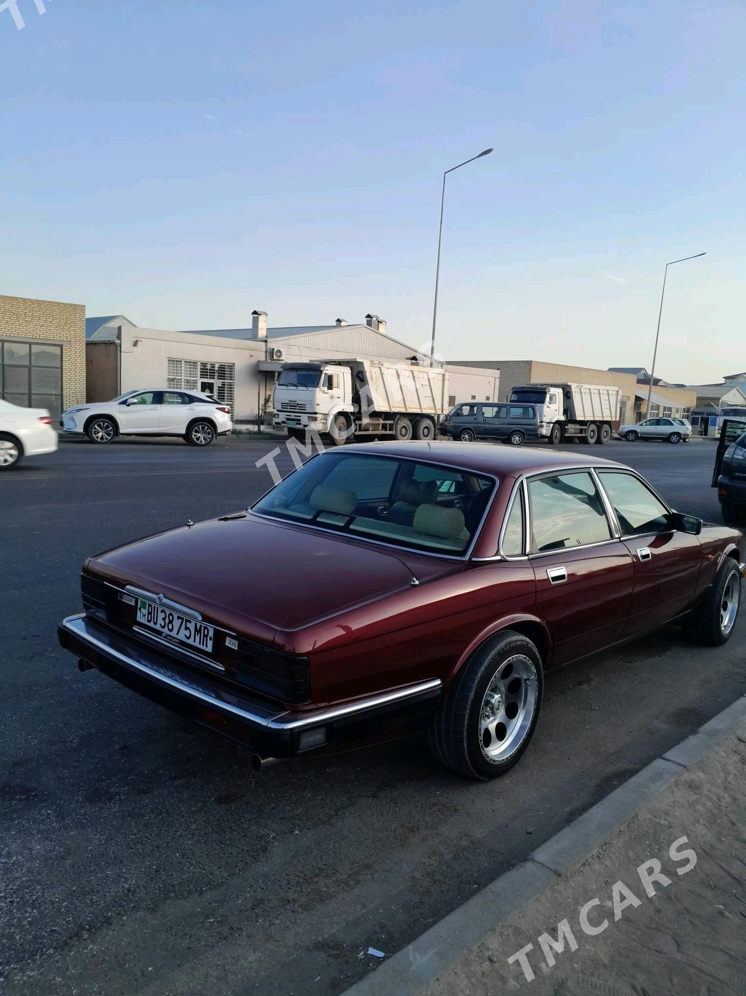 Jaguar XJ-Series 1992 - 200 000 TMT - Мары - img 4
