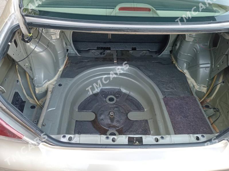 Toyota Camry 2003 - 175 000 TMT - Мары - img 10