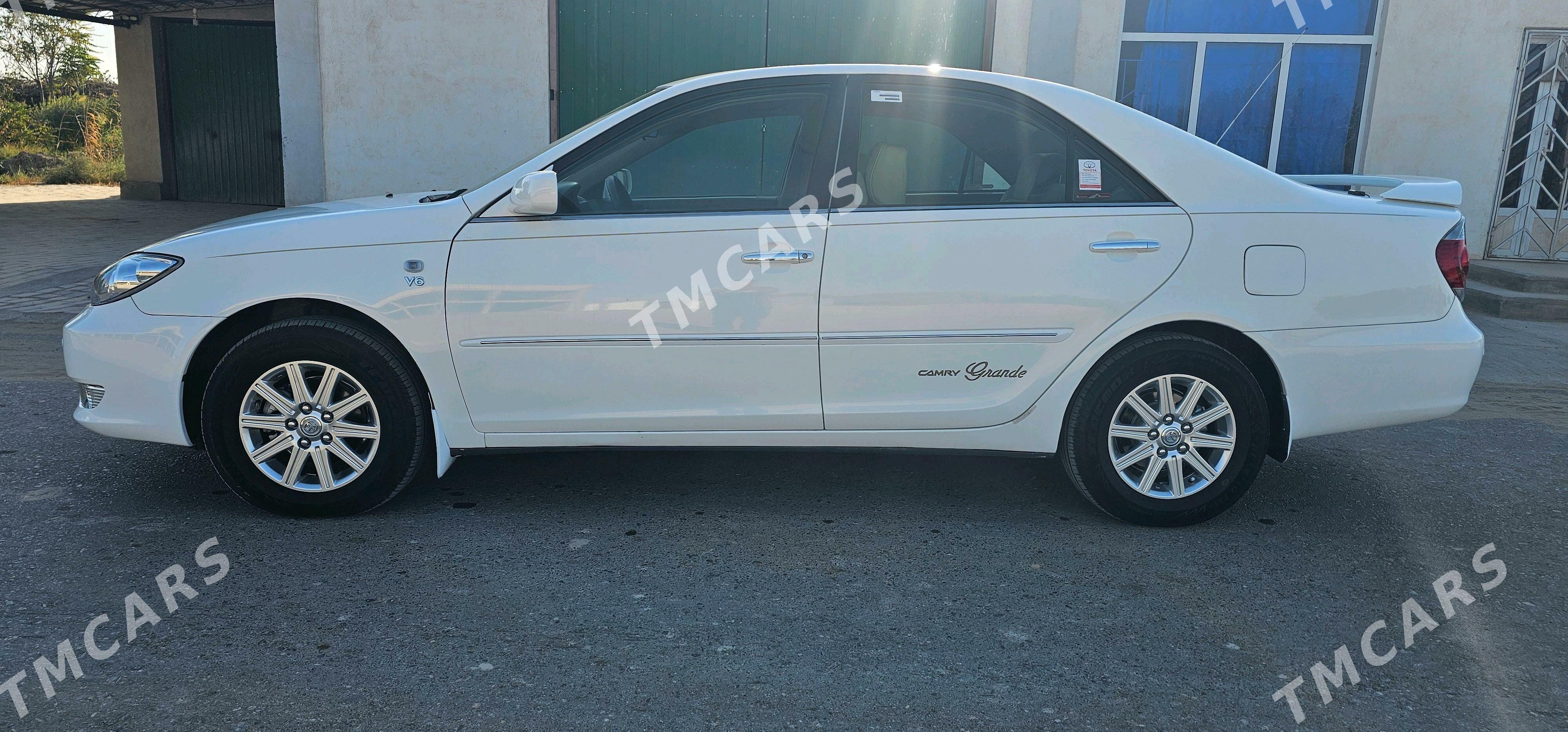Toyota Camry 2003 - 185 000 TMT - Халач - img 4