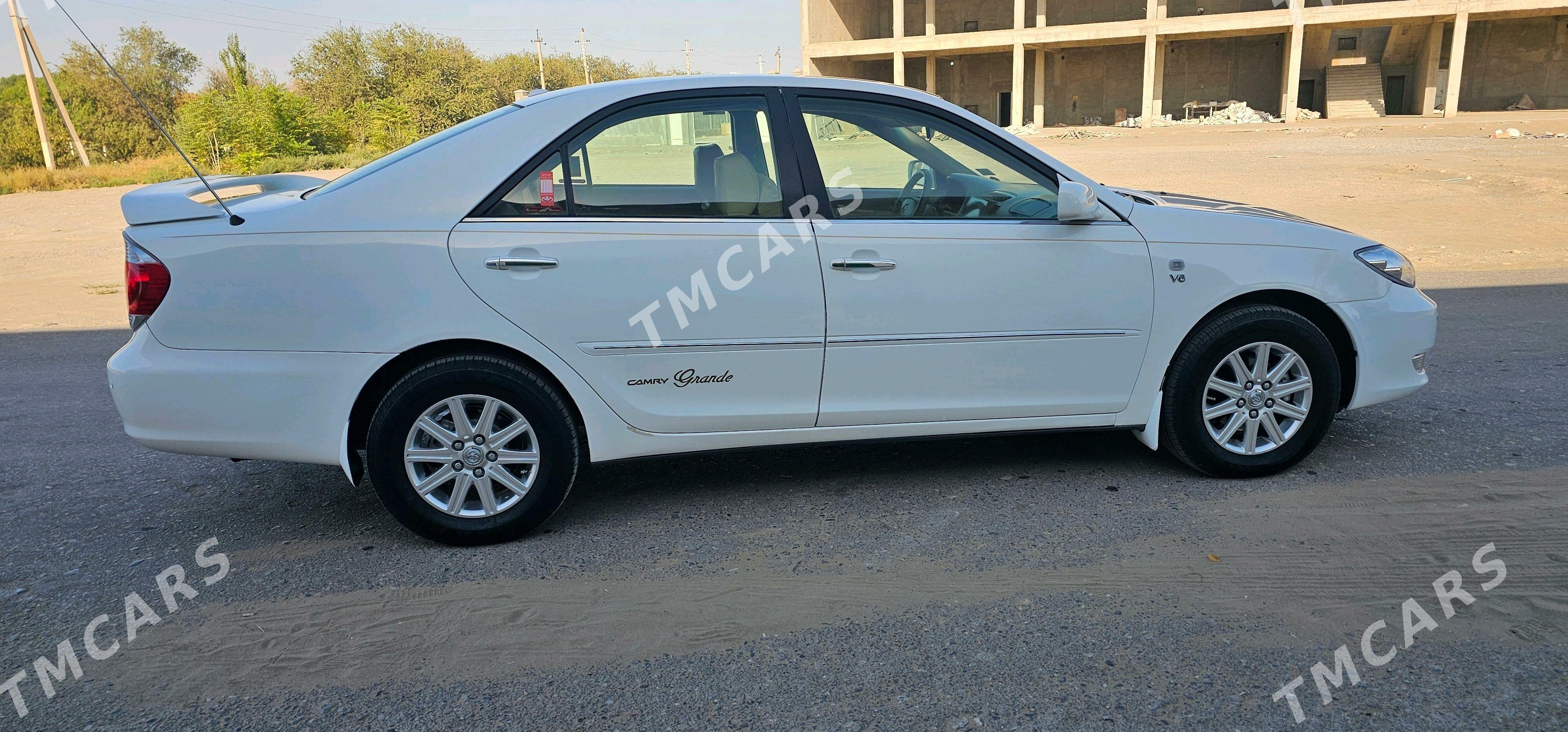 Toyota Camry 2003 - 185 000 TMT - Халач - img 5