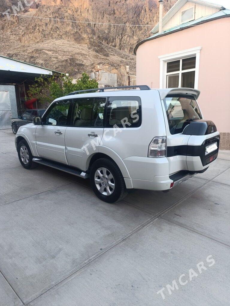 Mitsubishi Pajero 2015 - 315 000 TMT - Туркменбаши - img 7