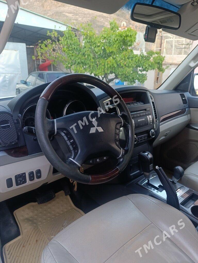 Mitsubishi Pajero 2015 - 315 000 TMT - Туркменбаши - img 2