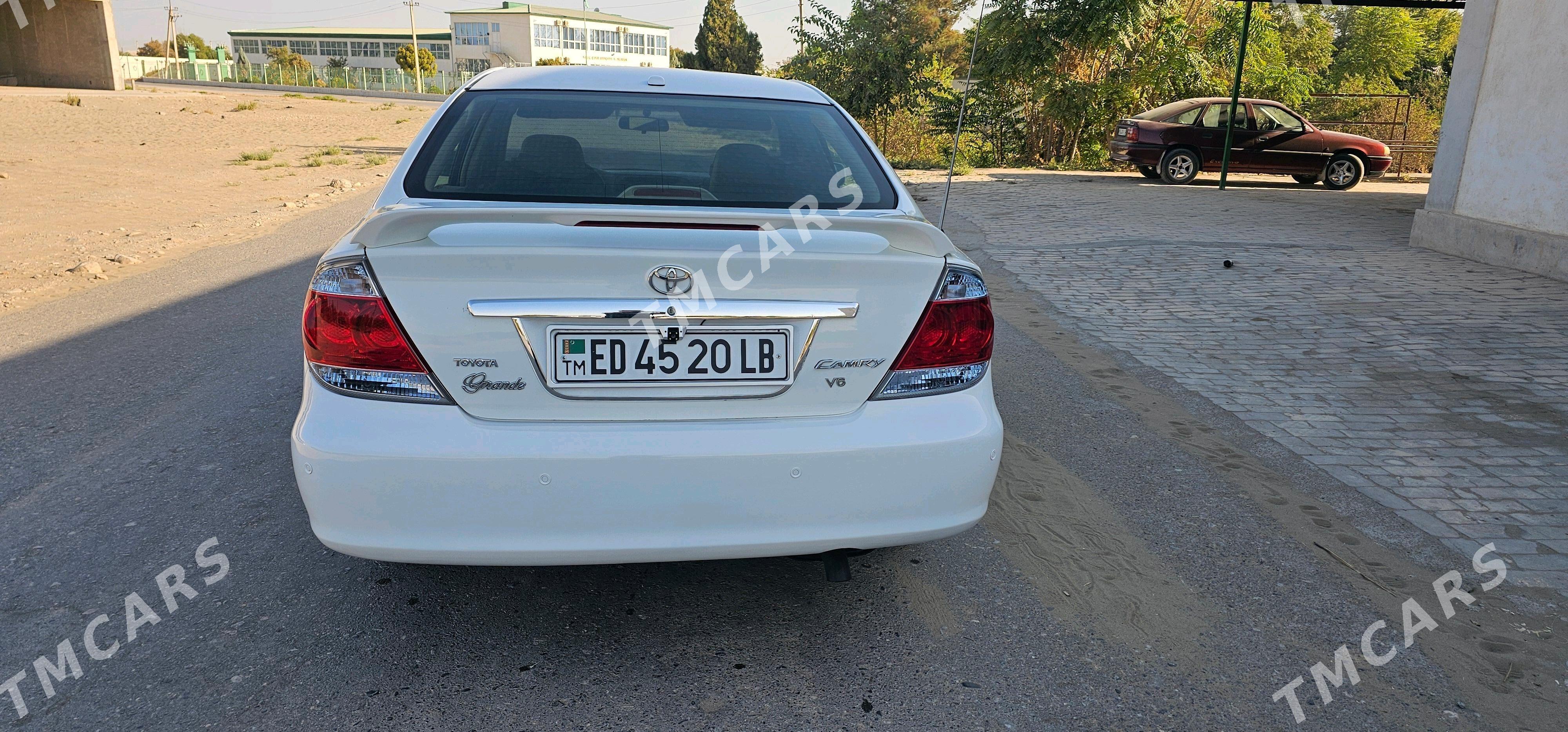 Toyota Camry 2003 - 185 000 TMT - Халач - img 9