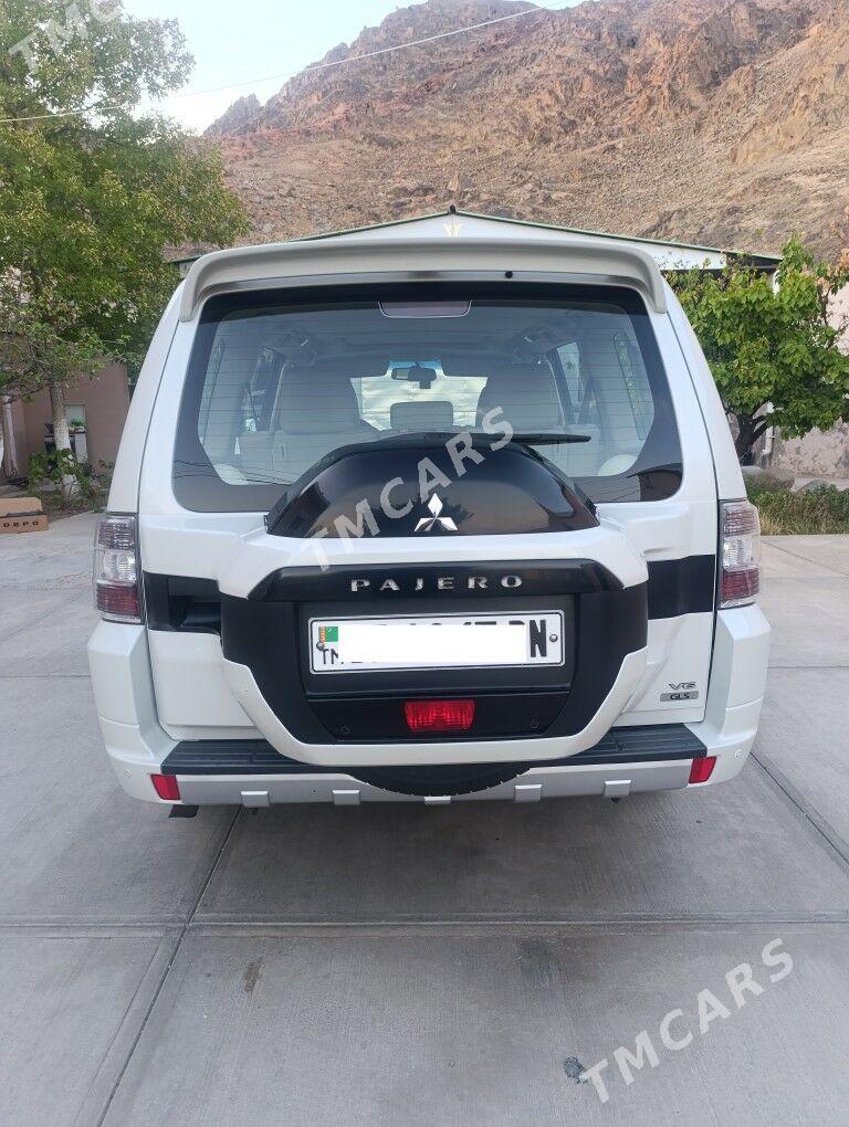 Mitsubishi Pajero 2015 - 315 000 TMT - Туркменбаши - img 8