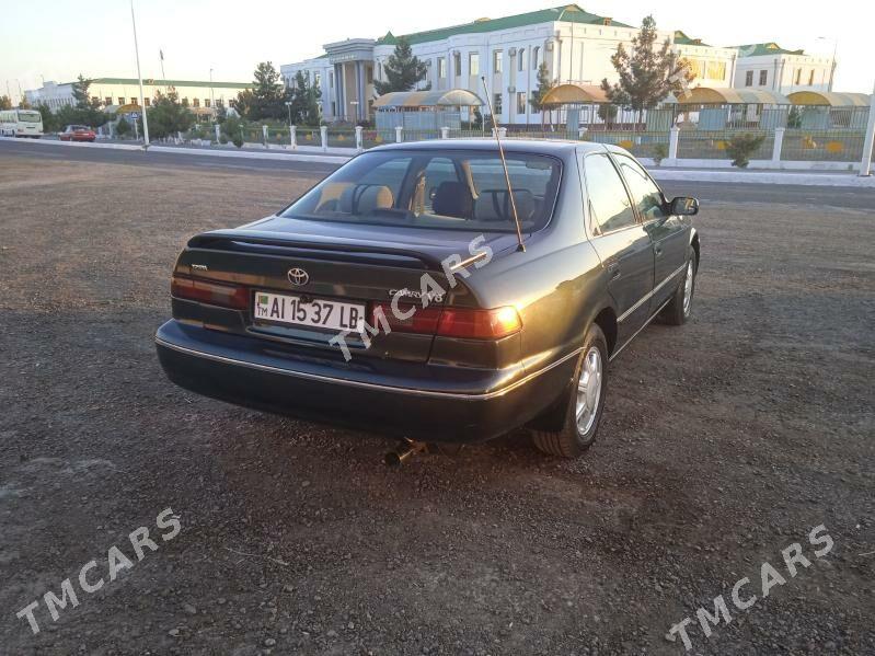 Toyota Camry 1998 - 123 000 TMT - Дянев - img 4
