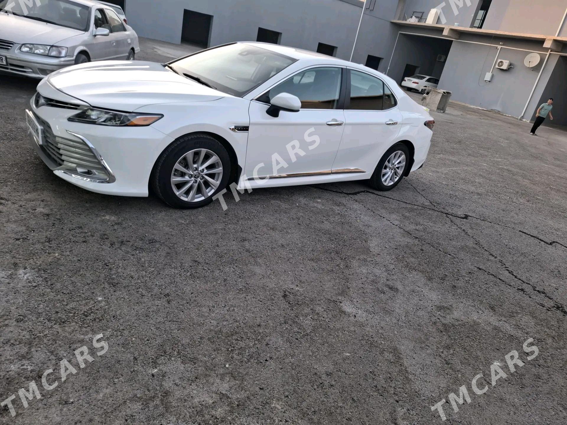 Toyota Camry 2021 - 320 000 TMT - Мургап - img 4