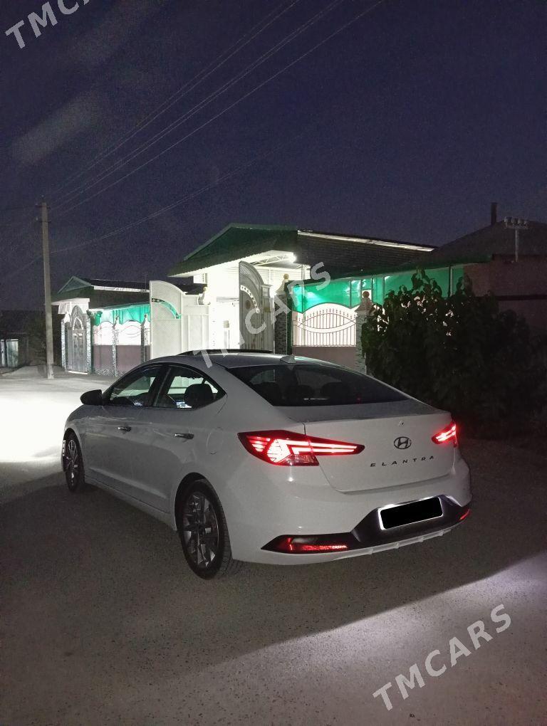 Hyundai Elantra 2019 - 220 000 TMT - Aşgabat - img 6