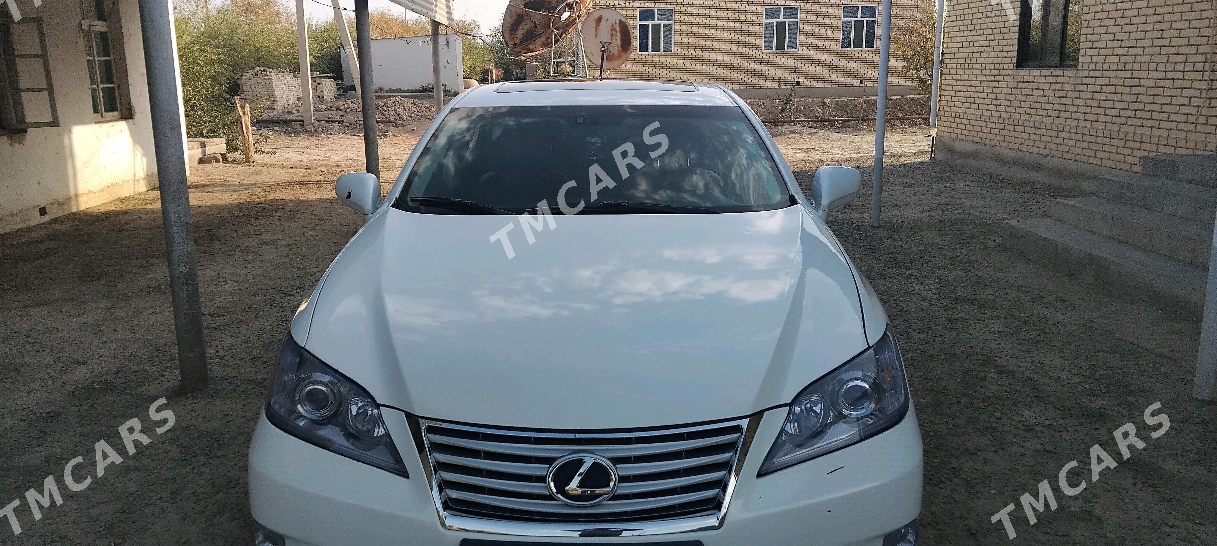 Lexus ES 350 2010 - 220 000 TMT - Мары - img 4