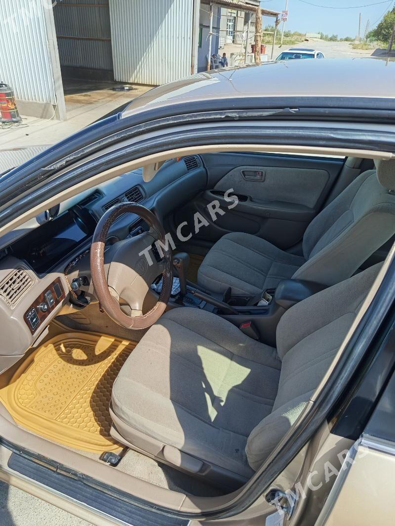 Toyota Camry 1999 - 138 000 TMT - Мургап - img 4