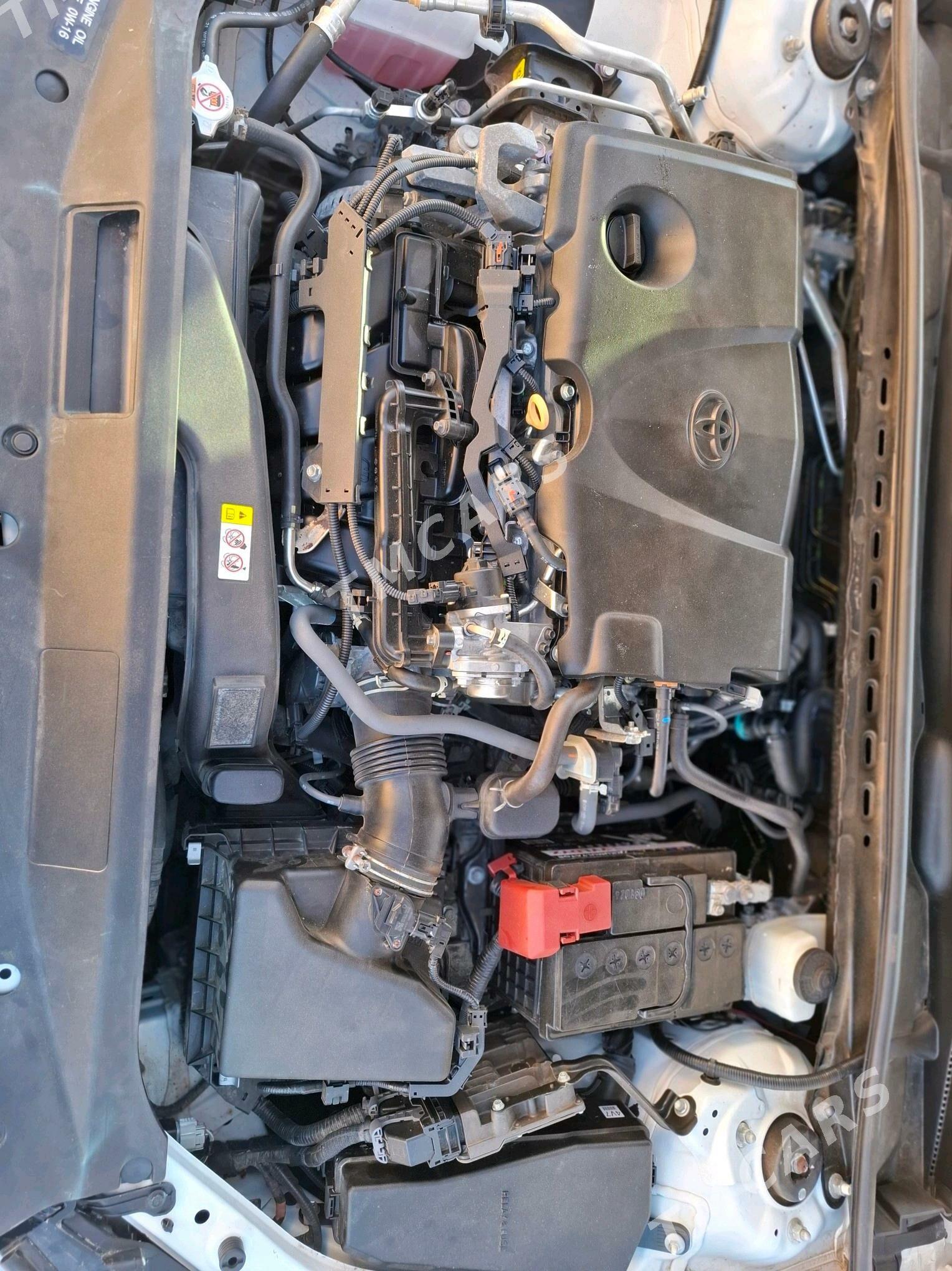 Toyota Camry 2022 - 320 000 TMT - Мары - img 4