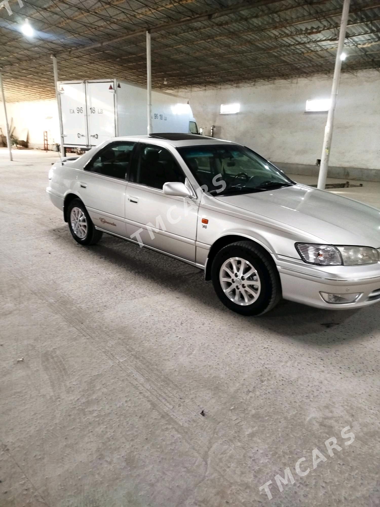 Toyota Camry 2000 - 180 000 TMT - Халач - img 7