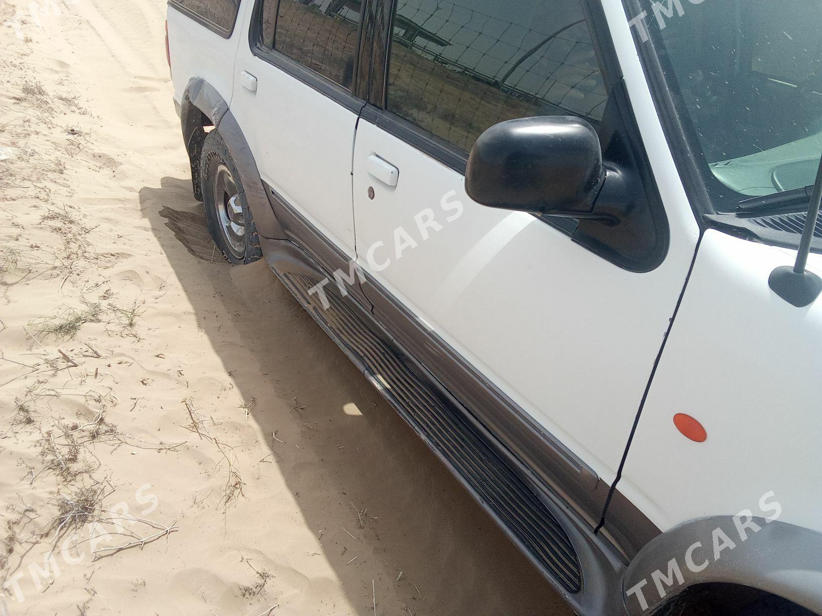 Ford Explorer 1998 - 60 000 TMT - Kaka - img 3