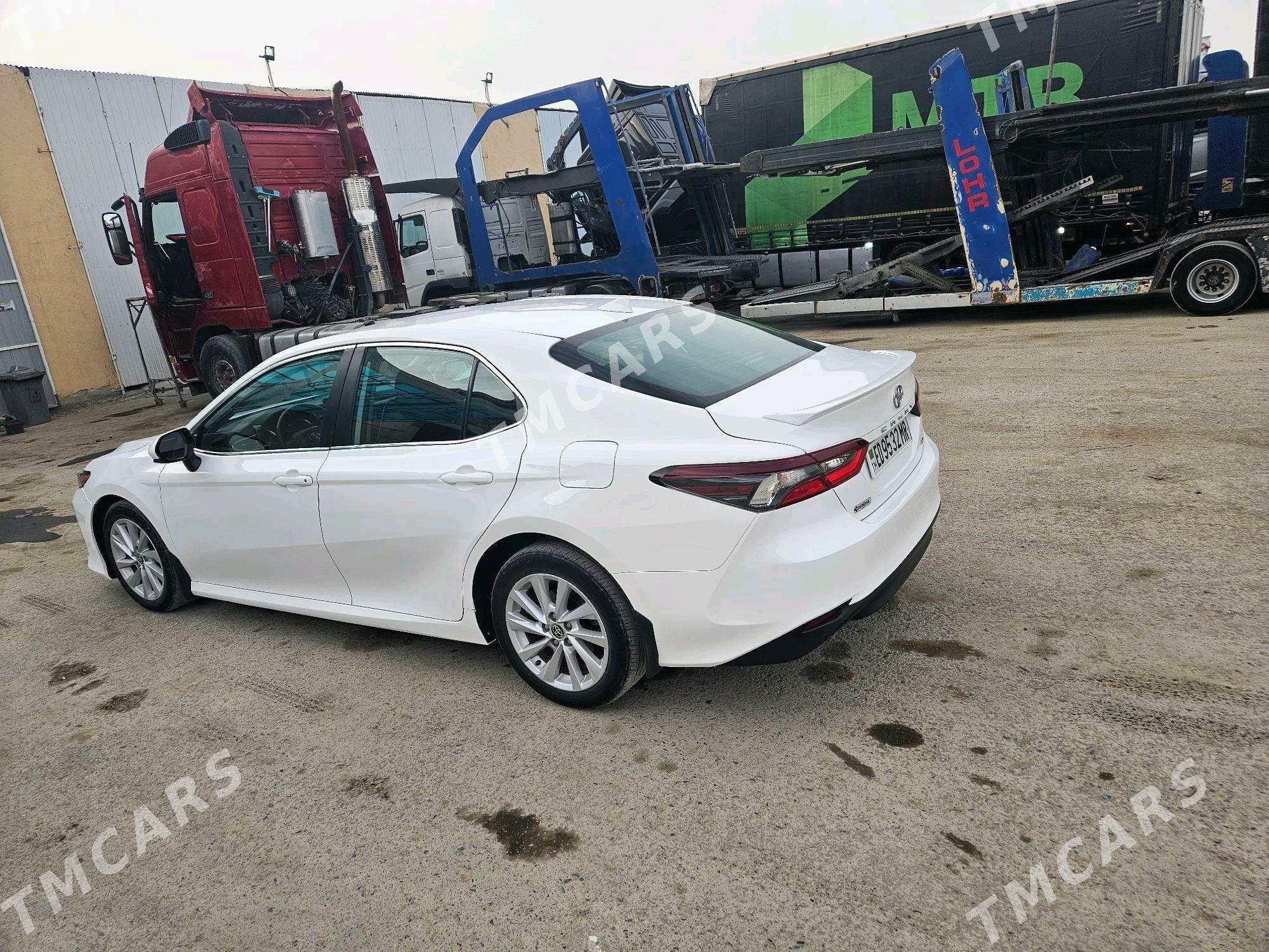 Toyota Camry 2021 - 300 000 TMT - Мары - img 5