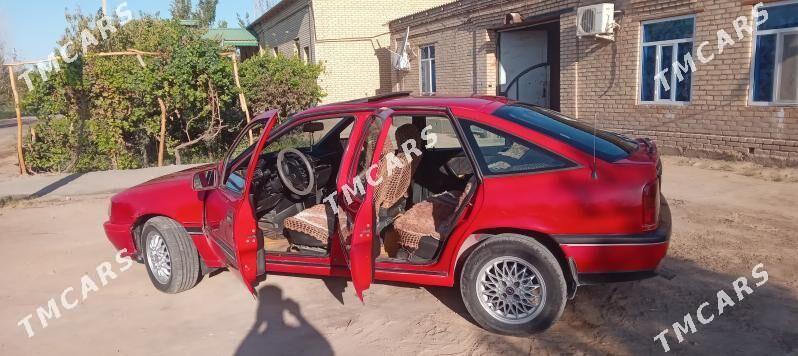 Opel Vectra 1992 - 28 000 TMT - Dänew - img 3