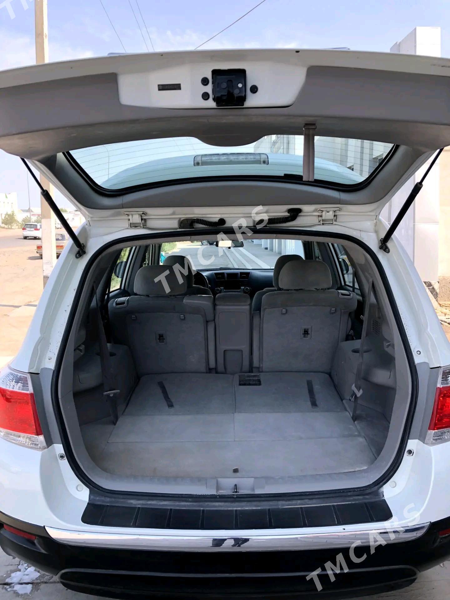 Toyota Highlander 2012 - 330 000 TMT - Гурбансолтан Едже - img 6