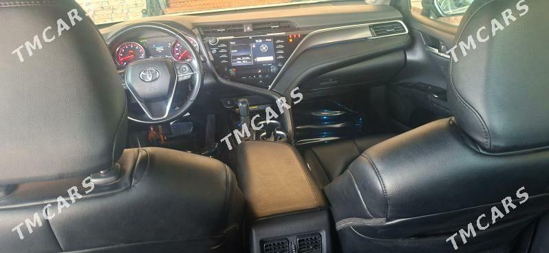 Toyota Camry 2018 - 400 000 TMT - Гёкдепе - img 2