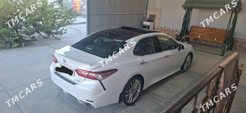 Toyota Camry 2018 - 400 000 TMT - Гёкдепе - img 3