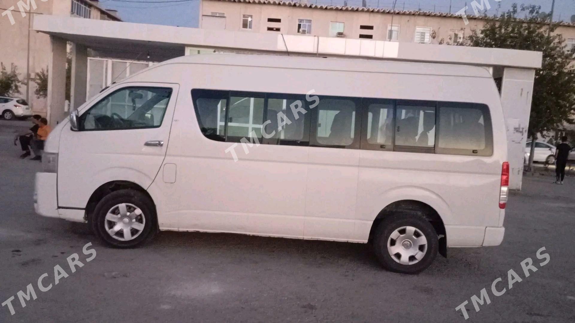Toyota Hiace 2005 - 210 000 TMT - Эсенгулы - img 5