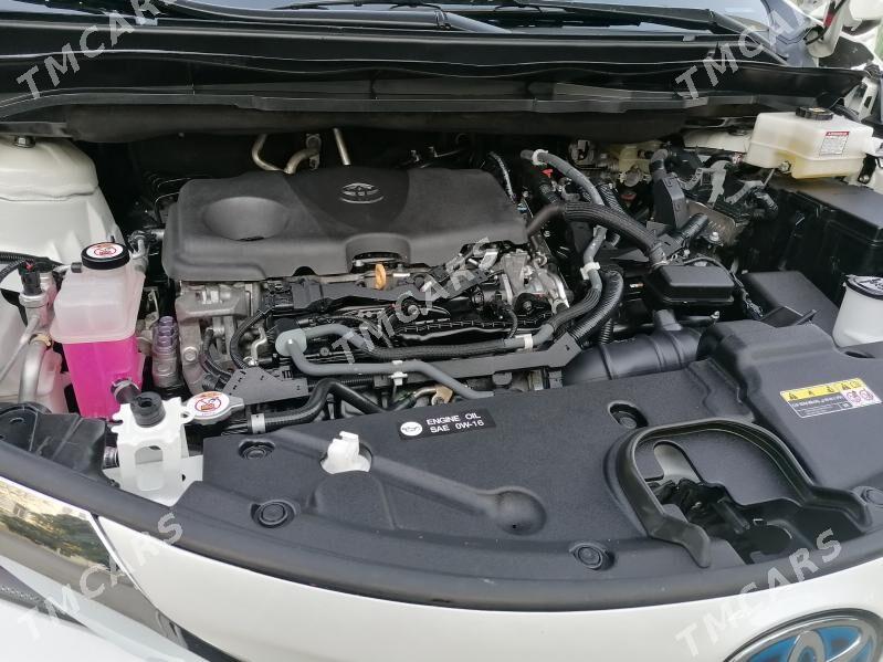 Toyota Sienna 2021 - 465 000 TMT - Türkmenbaşy - img 8