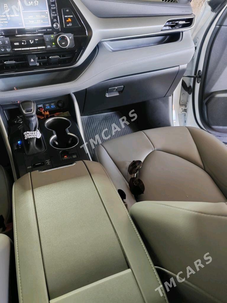 Toyota Highlander 2022 - 600 000 TMT - Balkanabat - img 4