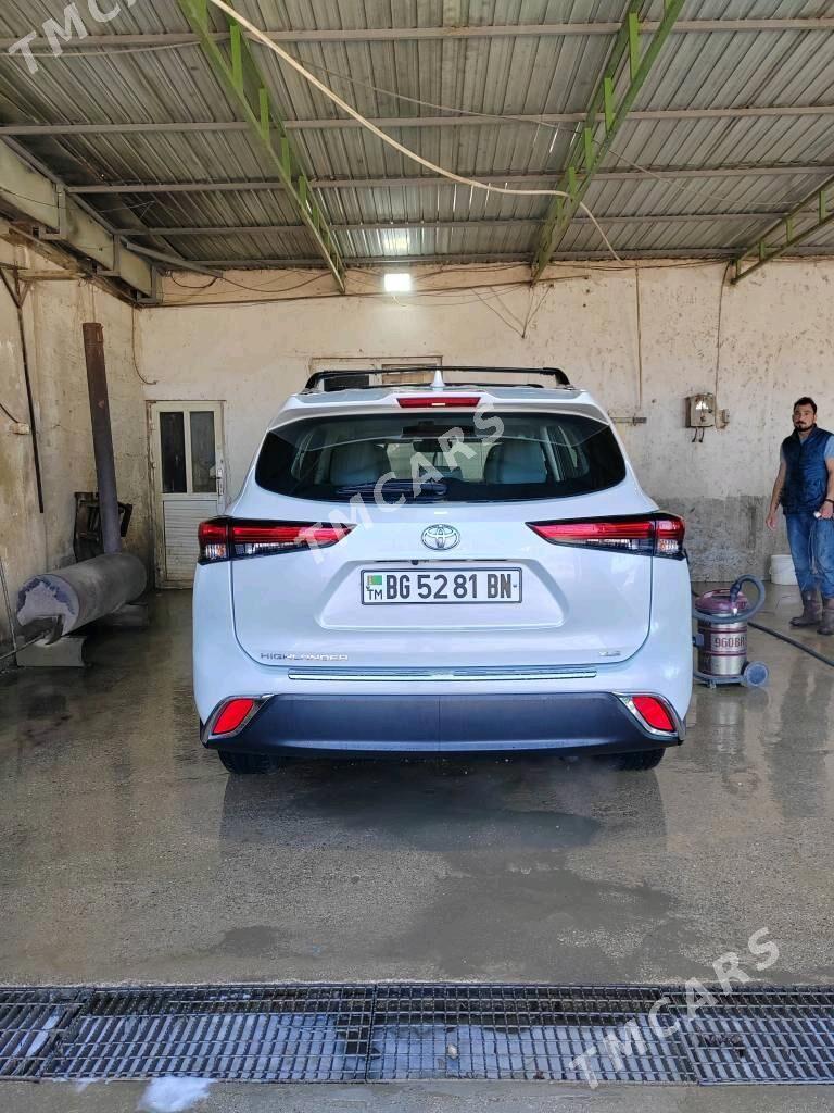 Toyota Highlander 2022 - 600 000 TMT - Balkanabat - img 5