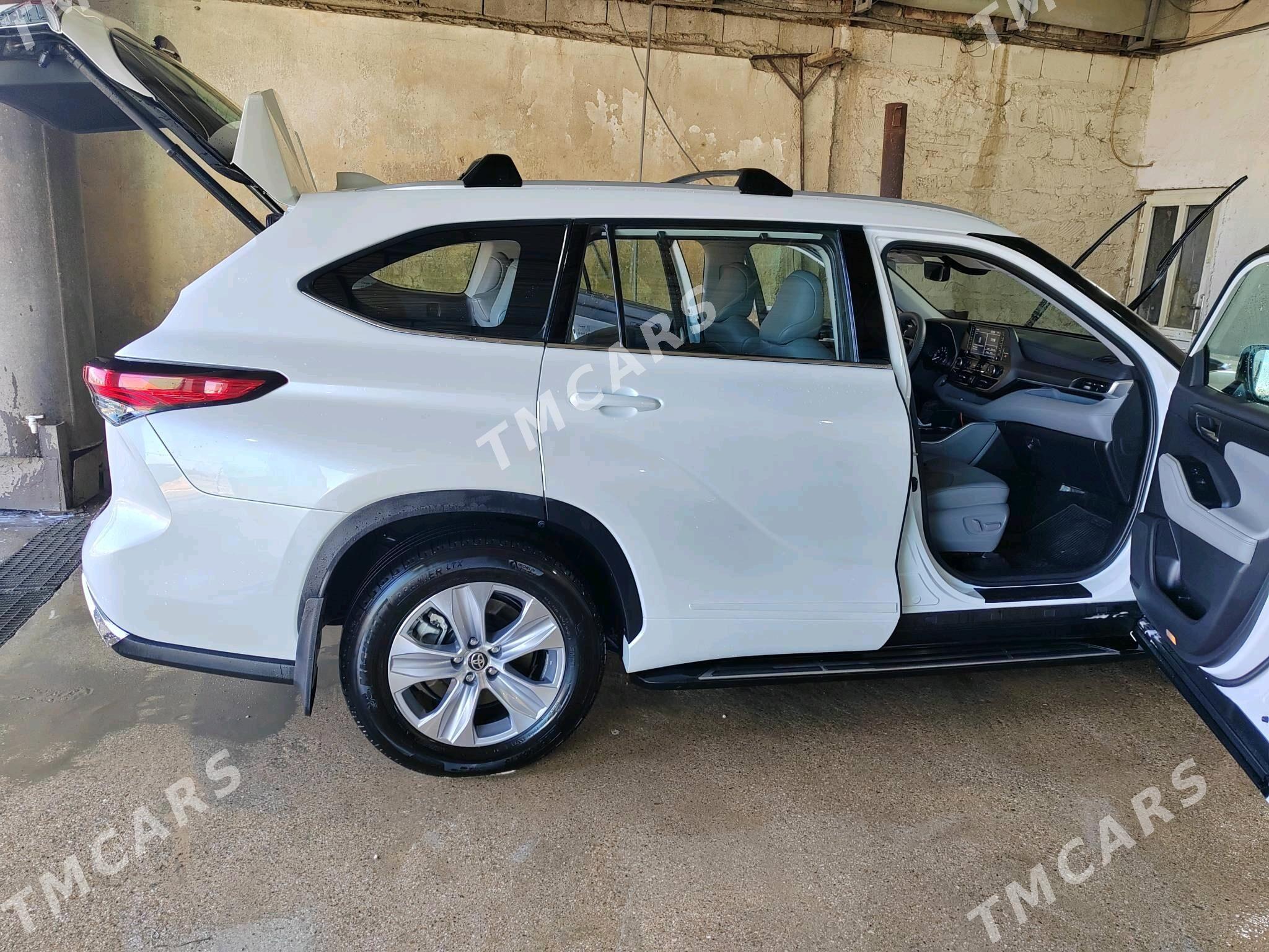 Toyota Highlander 2022 - 600 000 TMT - Balkanabat - img 9